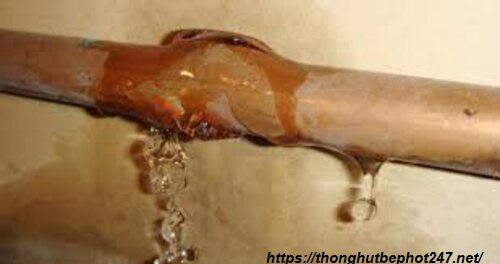 cách làm sạch đường ống nước trong nhà