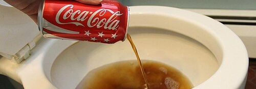 thông cống bằng coca cola